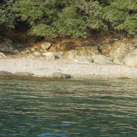 Πανσιόν Holiday Lumanera Štivan