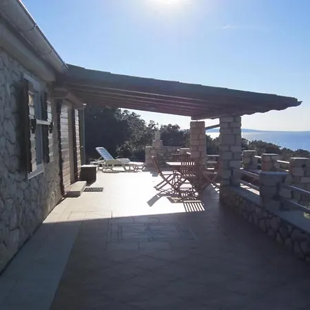 Πανσιόν Holiday Lumanera 3*